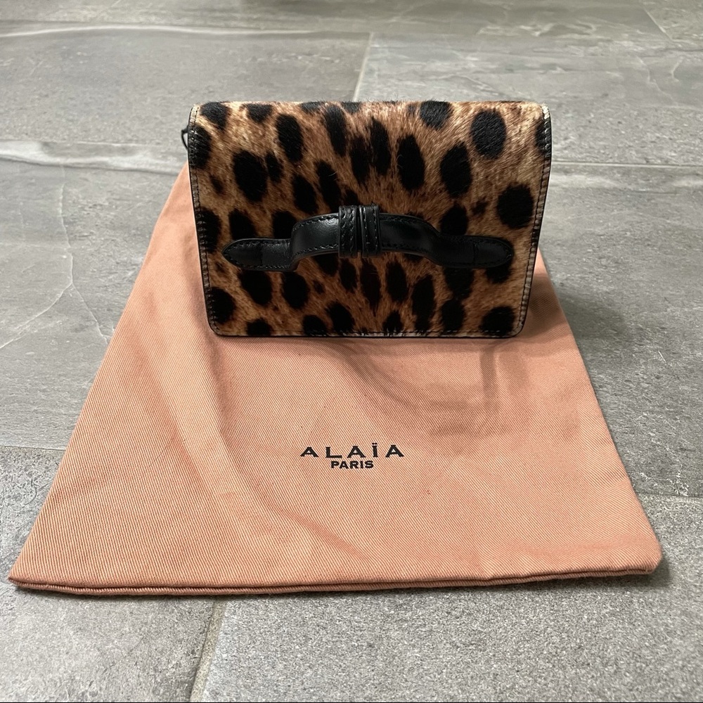 NWT Alaïa Leopard-Printed Clutch Bag - Picture 2 of 9